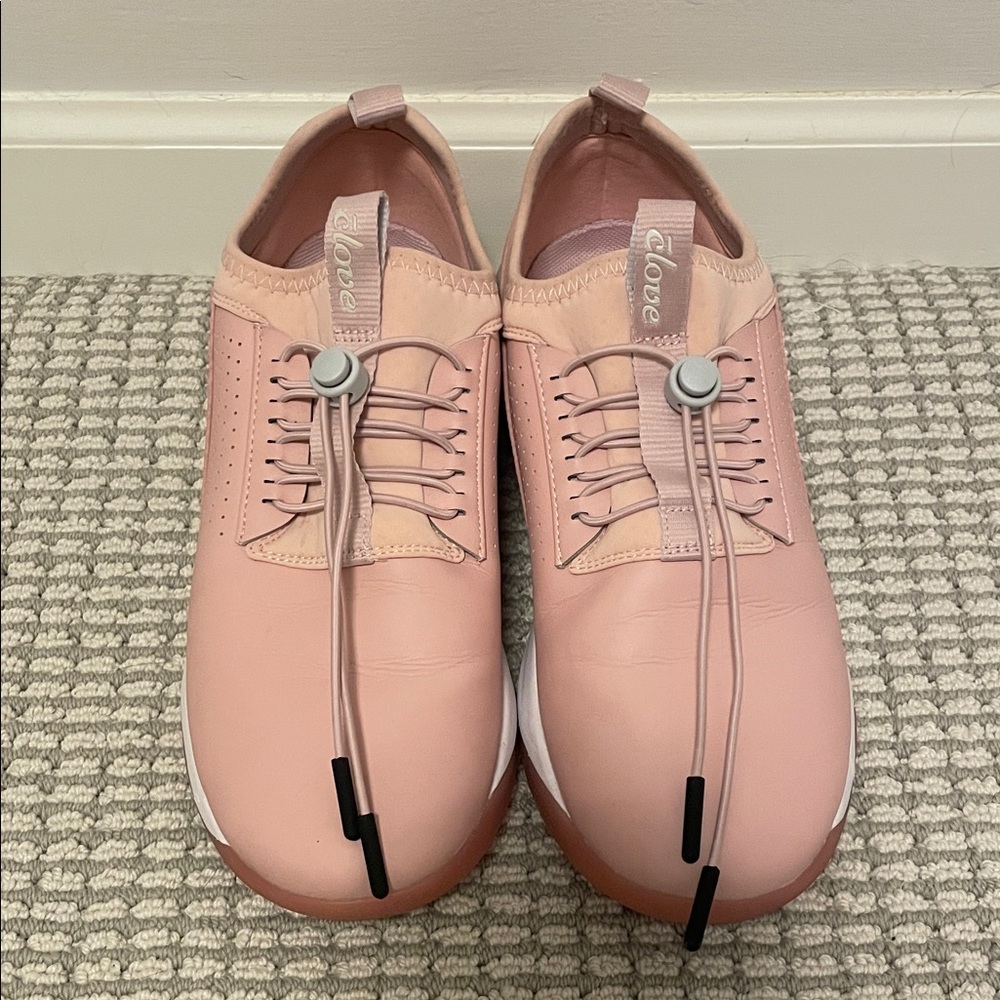 Women’s Athletic Slip-On Sneakers in Light Pink
